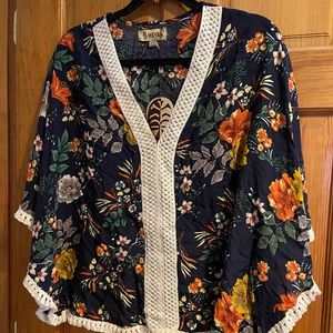 Wayan Floral Fringe trimmed top